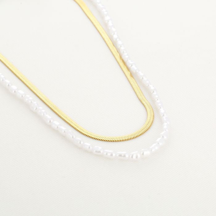 Plated pearl necklace gold
