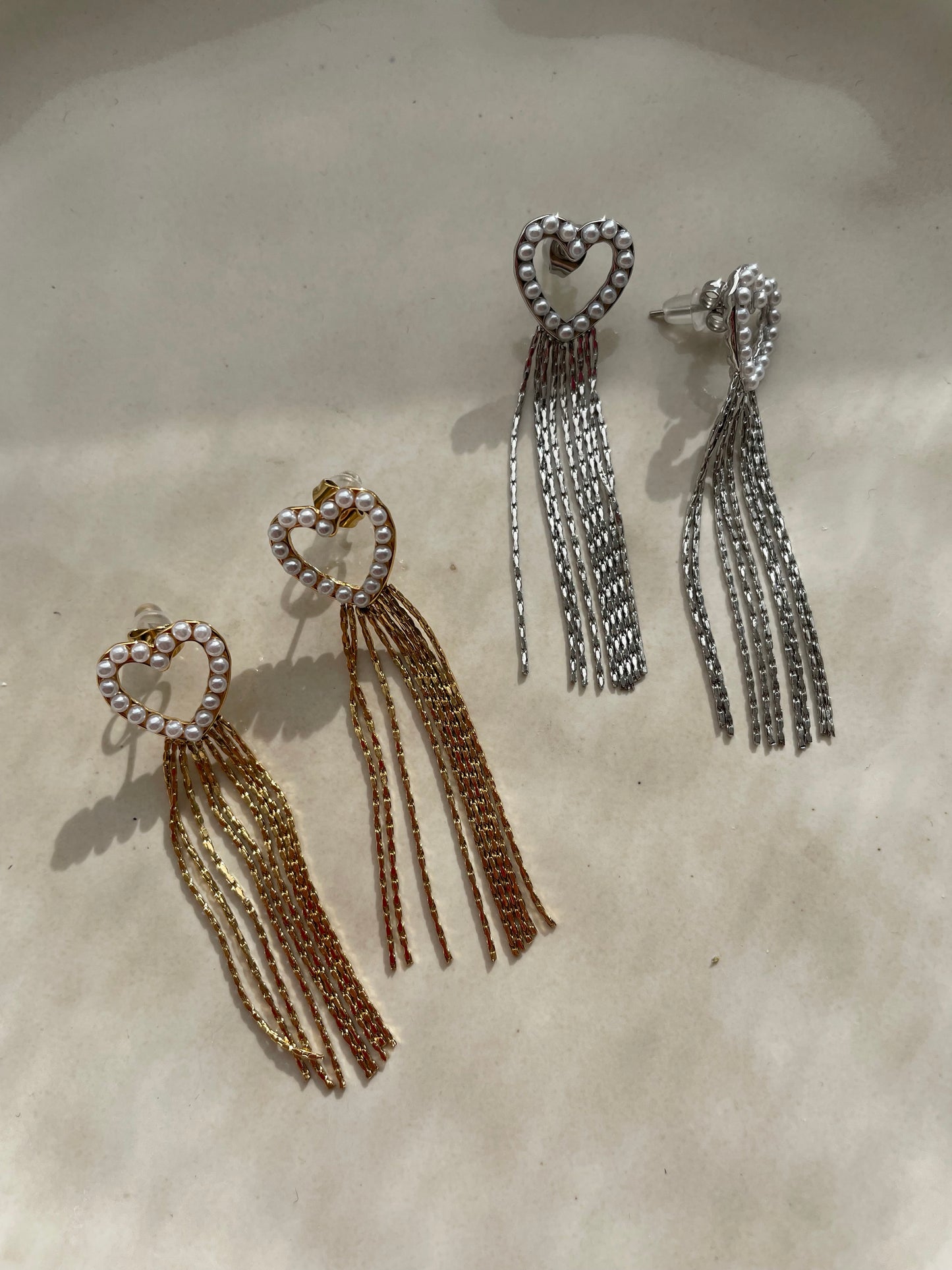 Shinny heart pearl earrings silver