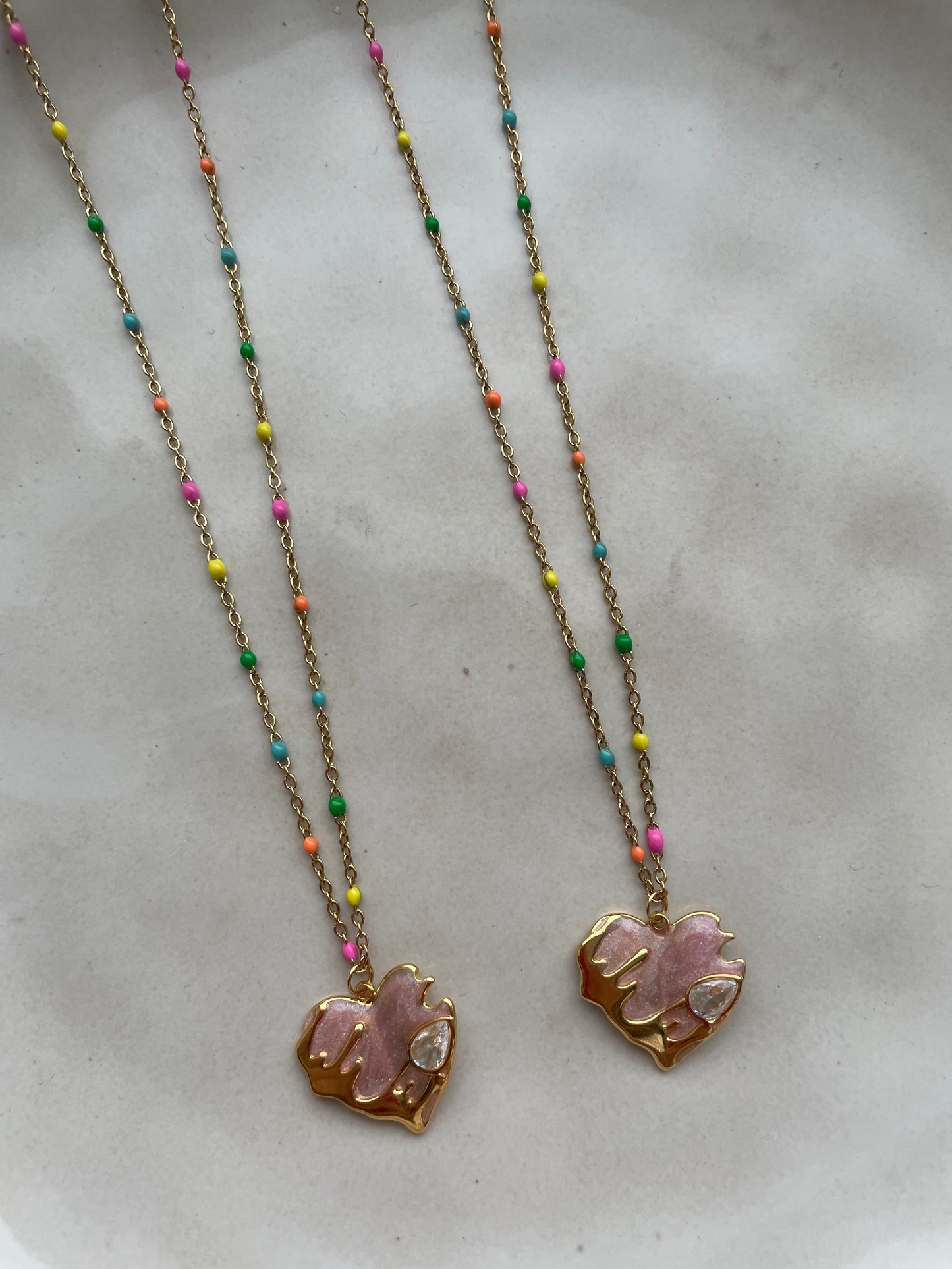 Color necklace heart pink gold