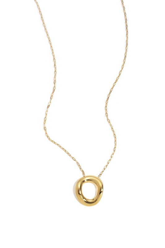 Bold circle necklace gold