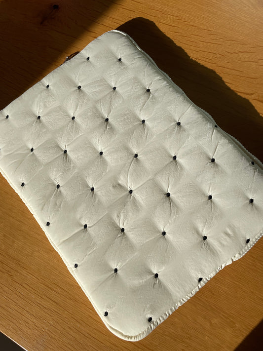 Laptop hoes dotes white black 15inch