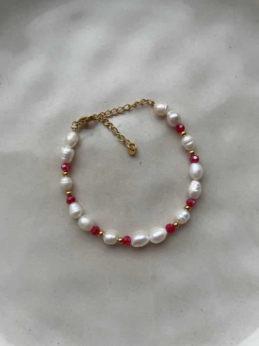Pearl bracelet red gold