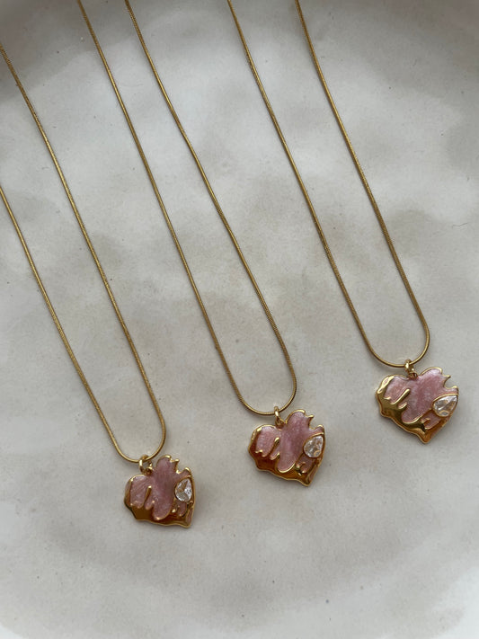 Heart pink necklace gold